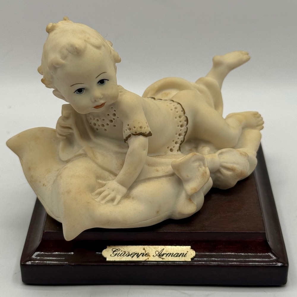 Giuseppe Armani Figurine The Newcomer Neonato 1152-F Florence Italy 1986 Box